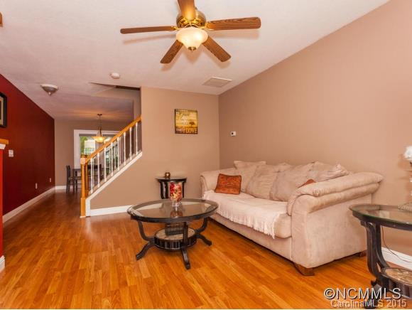 176 Wiltshire Circle - Photo 3