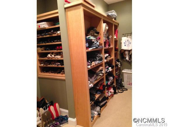 410 Timberland Drive - Photo 12