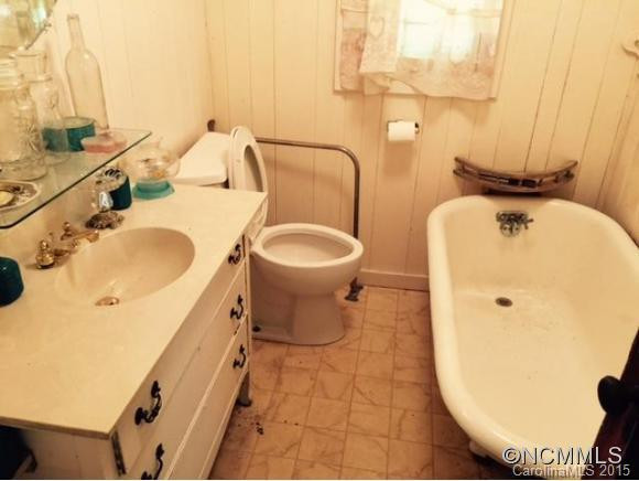 32 Lower Bat Cave Drive - Photo 13