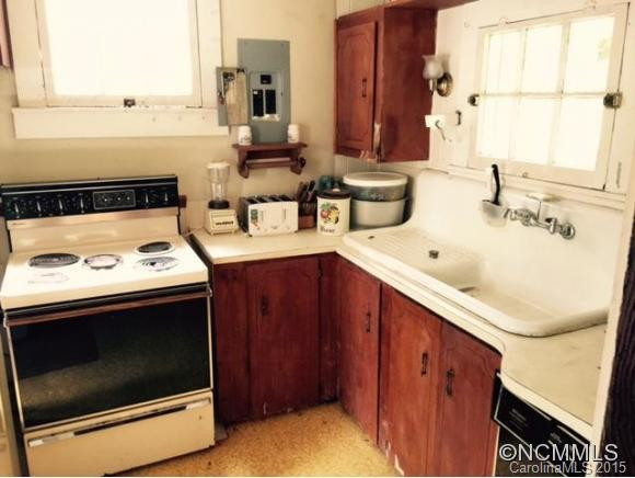 32 Lower Bat Cave Drive - Photo 10