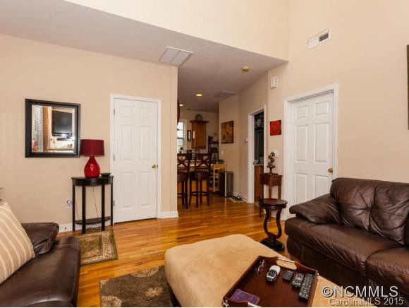 40 S Cottage Court - Photo 4