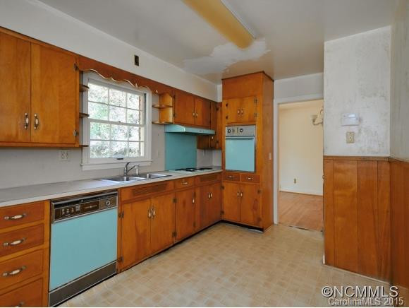 10 OAKWILDE DRIVE - Photo 4