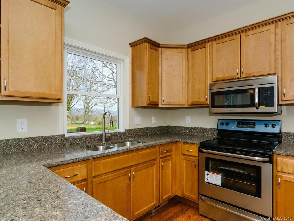 399 Deaverview Road - Photo 11