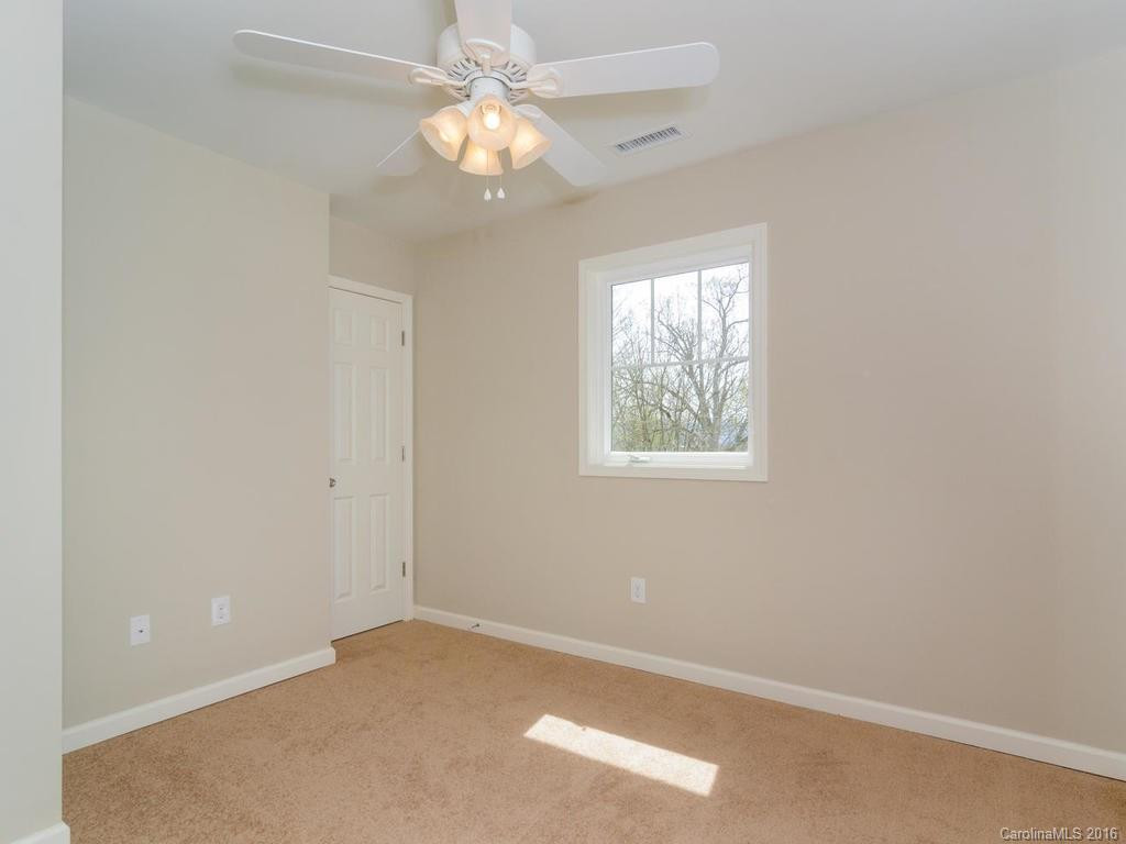 399 Deaverview Road - Photo 15