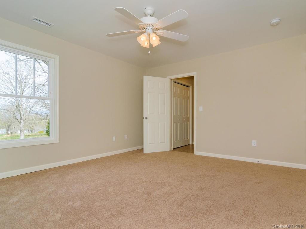399 Deaverview Road - Photo 18
