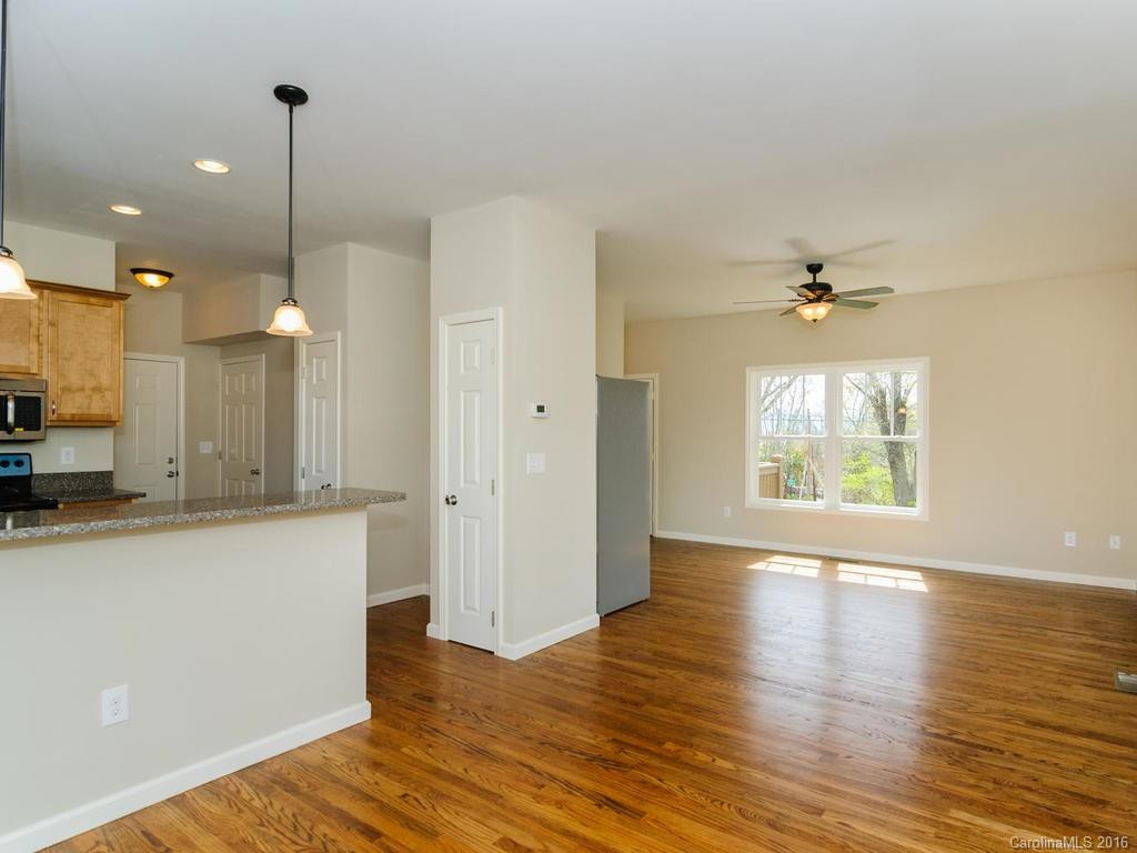 399 Deaverview Road - Photo 9