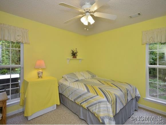 214 Cobblestone Drive - Photo 10