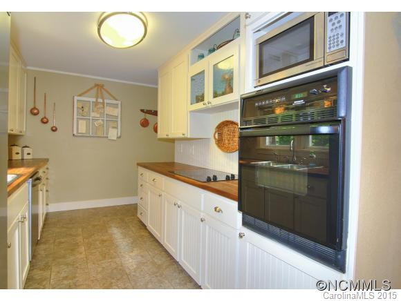 495 SHELTON STREET - Photo 11