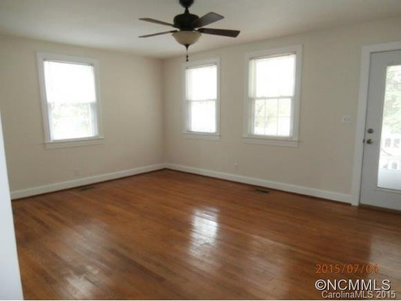 921 Cherokee - Photo 13