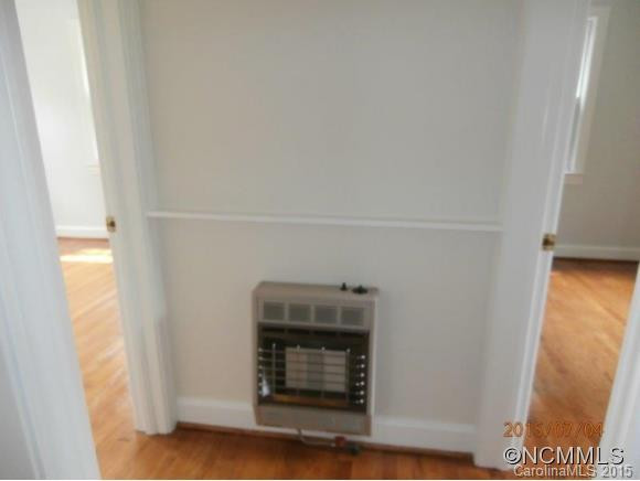 921 Cherokee - Photo 16