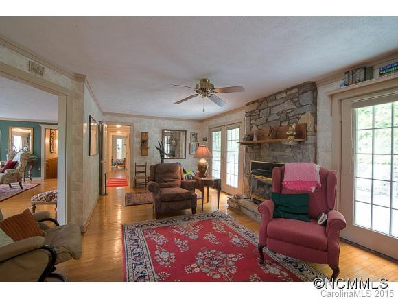 328 Chapman Road - Photo 8