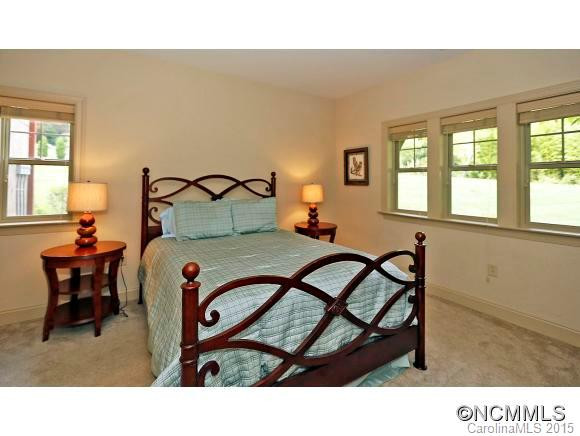 1659 Country Club Drive D-103 - Photo 11