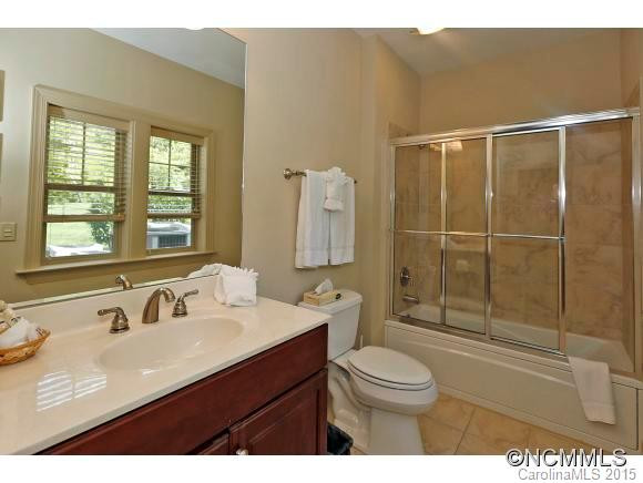 1659 Country Club Drive D-103 - Photo 12