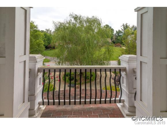 401 Oak Tree Lane - Photo 16