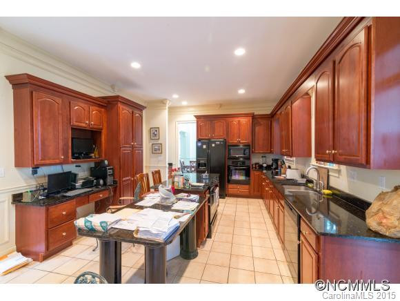 401 Oak Tree Lane - Photo 19