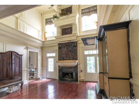 401 Oak Tree Lane - Photo 5