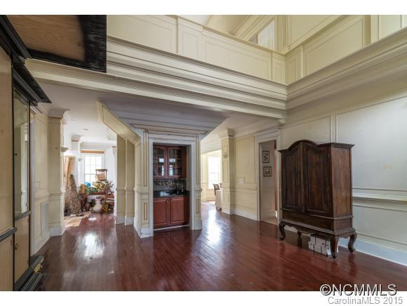 401 Oak Tree Lane - Photo 7