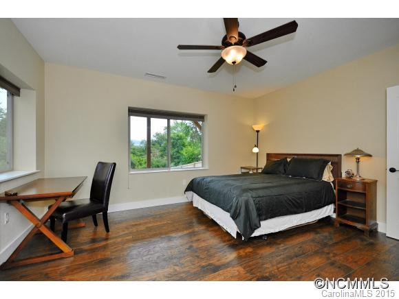 281 Westwood Place - Photo 18