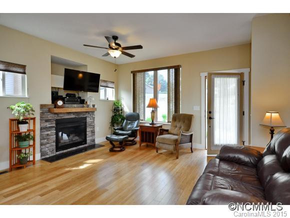 281 Westwood Place - Photo 4