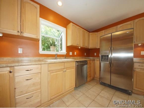 526 MIDWAY STREET - Photo 4