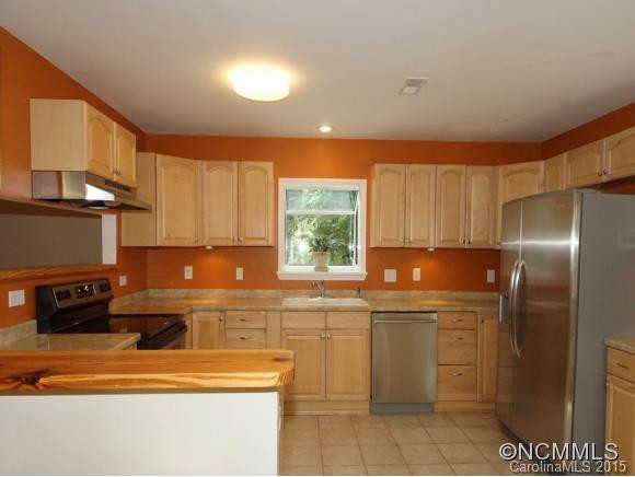 526 MIDWAY STREET - Photo 5