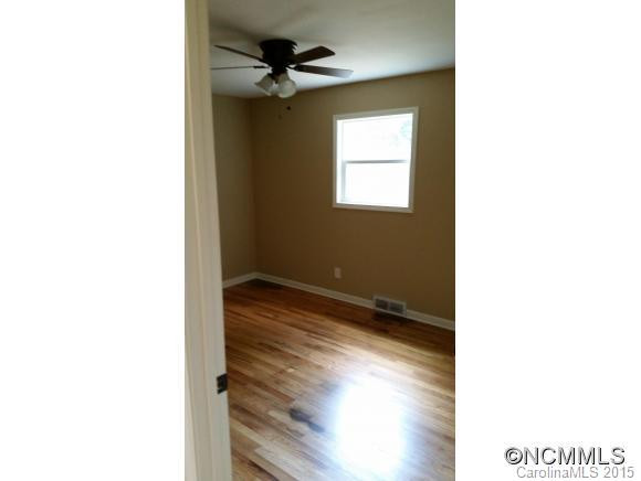 244 Rock Hill Road - Photo 5