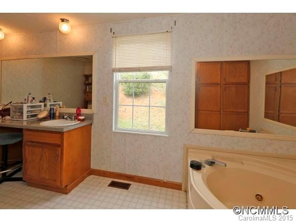 1407 Laurel Drive - Photo 11