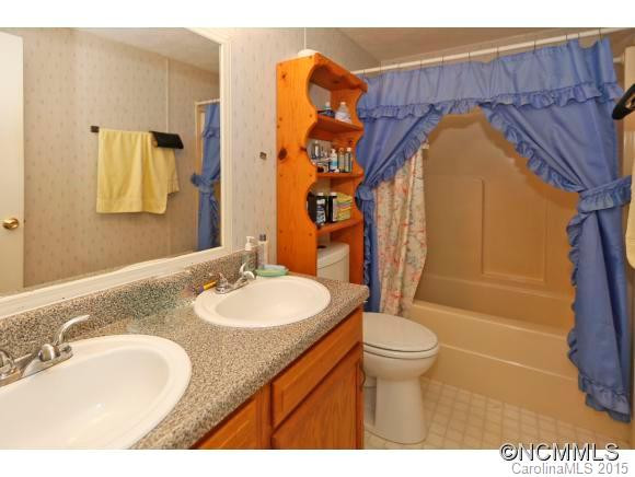 1407 Laurel Drive - Photo 14