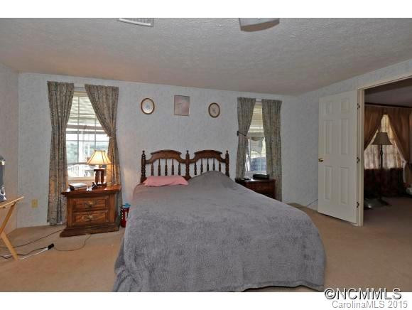 1407 Laurel Drive - Photo 10