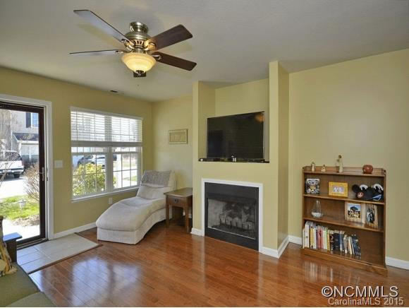 13 YORKTOWN CIRCLE - Photo 2