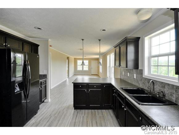 4 Coates Court - Photo 4