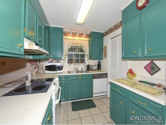 484 BALSAM Drive - Photo 10