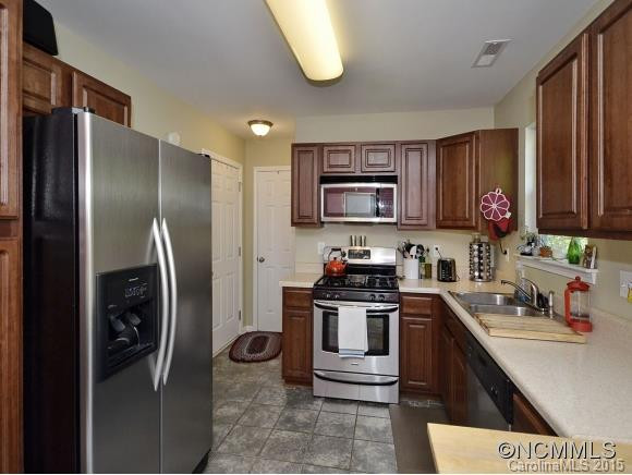 102 TORRINGTON AVENUE - Photo 6