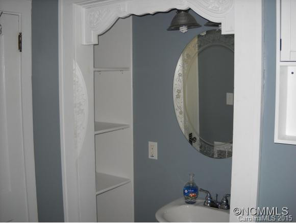 711 Center St. - Photo 17