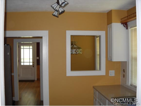 711 Center St. - Photo 10