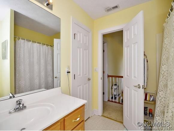 610 CARRIAGE COMMONS DRIVE - Photo 14