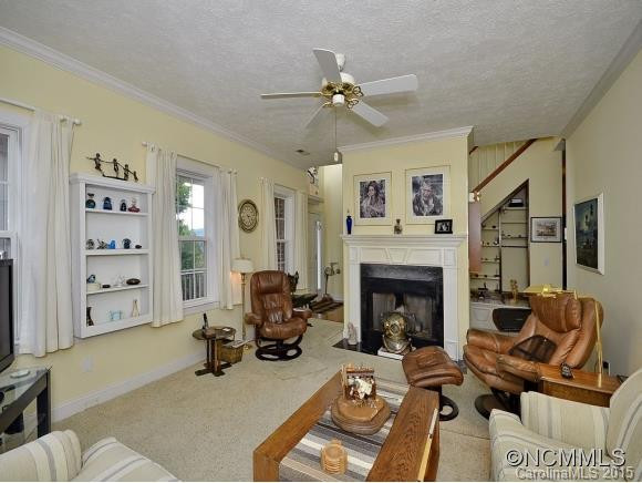 610 CARRIAGE COMMONS DRIVE - Photo 6