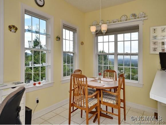 610 CARRIAGE COMMONS DRIVE - Photo 8
