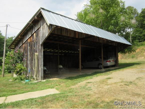 640 Woody Road - Photo 12