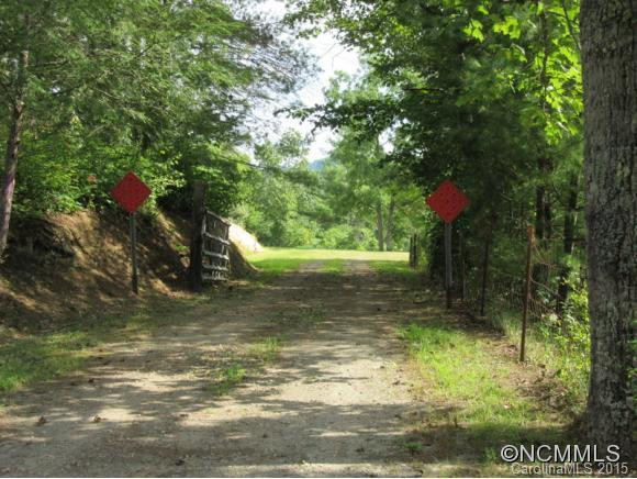 640 Woody Road - Photo 4
