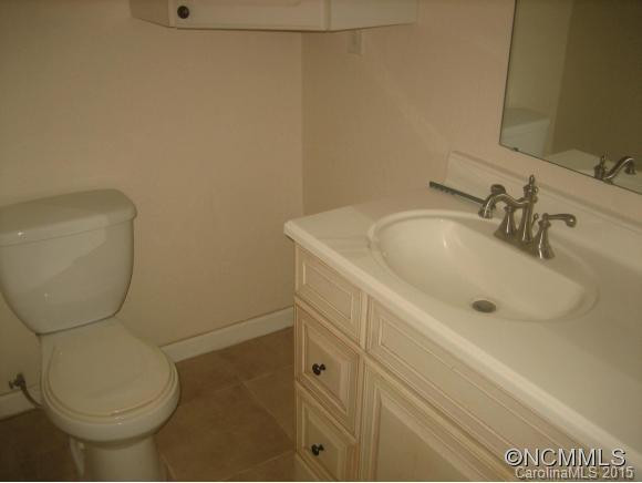 8625 Highway 25-70 - Photo 13