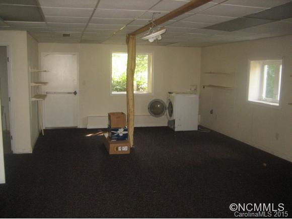 8625 Highway 25-70 - Photo 15
