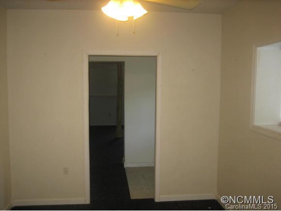8625 Highway 25-70 - Photo 8