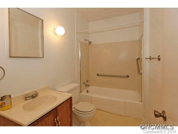 609 Woodlawn Circle - Photo 12