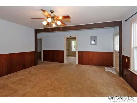 609 Woodlawn Circle - Photo 4
