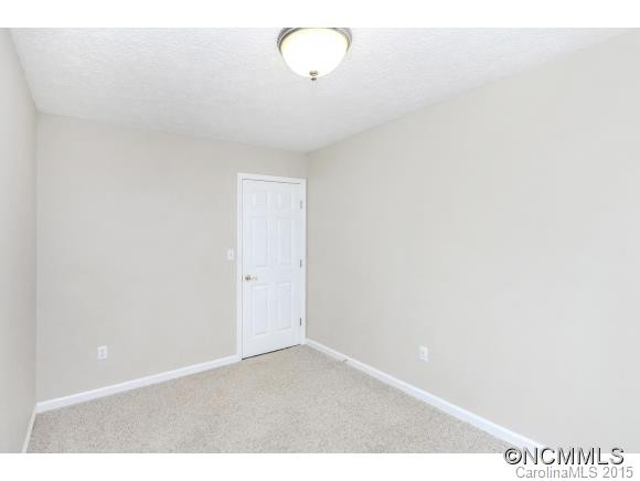 48 Meadow Drive - Photo 17