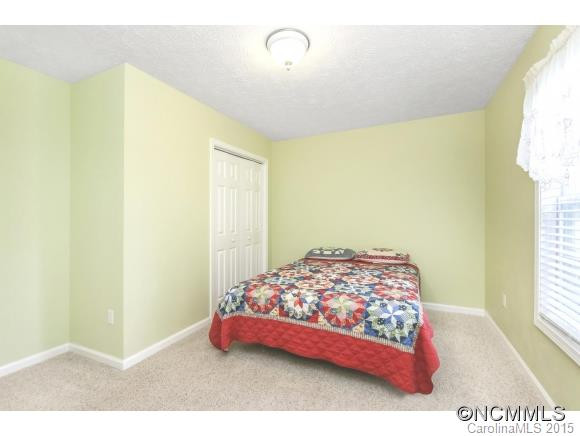 48 Meadow Drive - Photo 18