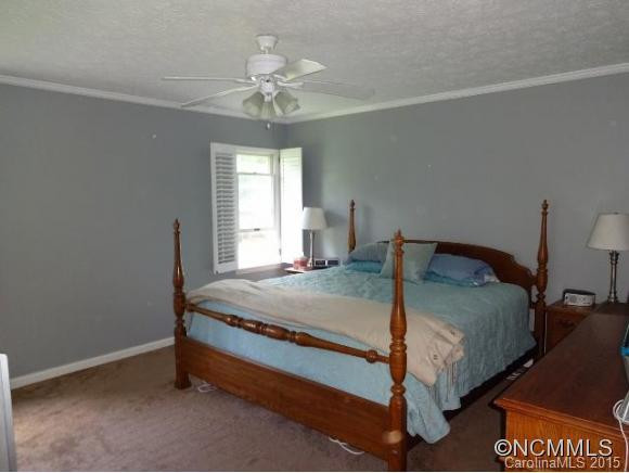 104 MOUNTAIN VALLEY DRIVE - Photo 8