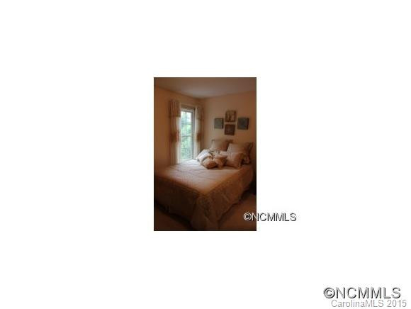 8 Foxberry - Photo 6