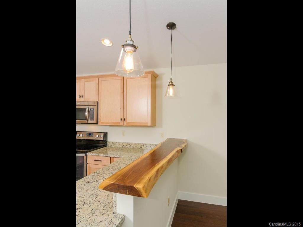 5 OAKCREST PLACE - Photo 11